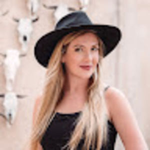 Meet your Posher, Catherine